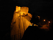Il Forte di San Leo di notte